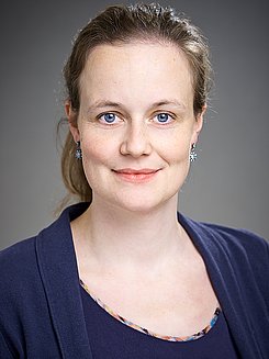 Frau Dr. Johanna Stahnke